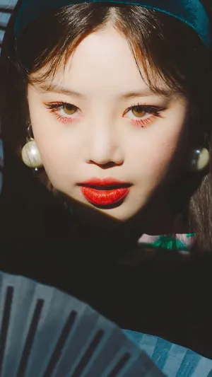 Elegant Portraitwith Shadows Wallpaper