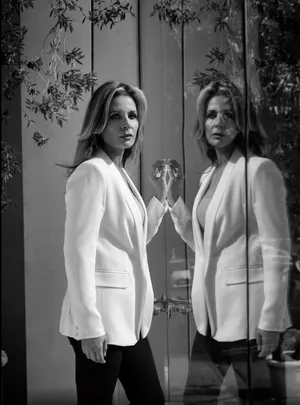 Elegant Reflection Blackand White Portrait Wallpaper