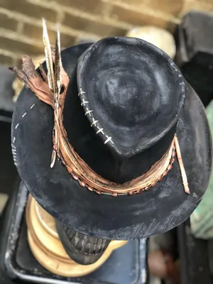 Elegant Woman Wearing Hat At The Beach Wallpaper