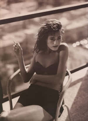 Elegant Yasmin Le Bon At A Fashion Event Wallpaper