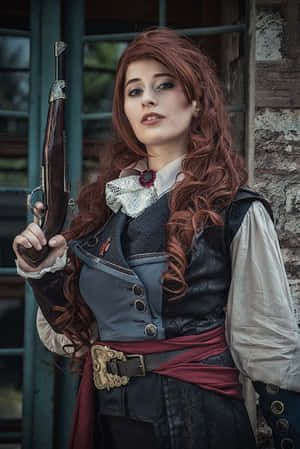 Élise De La Serre Poised For Action Wallpaper