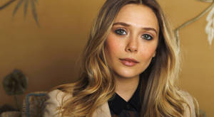 Elizabeth Olsen Green Eyes Wallpaper