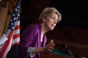Elizabeth Warren On Senate Podium Wallpaper