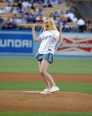 Elle Fanning At Dodgers Game Wallpaper