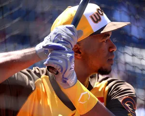 Eloy Jimenez Baseball Player Profile Wallpaper