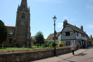 Ely Historic Churchand Timber Framed Building Wallpaper