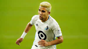 Emanuel Reynoso Blonde Hair Minnesota United Fc Wallpaper