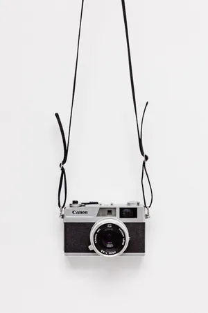 Embracing Simplicity Through Minimalist Photography Wallpaper