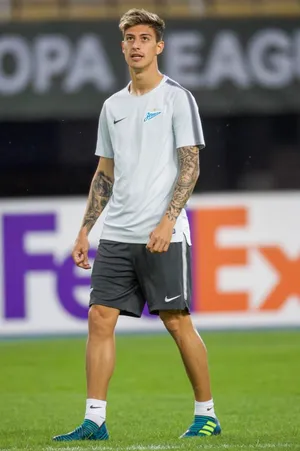 Emiliano Rigoni Coaches Voice Spotlight Wallpaper