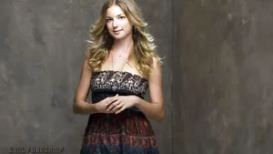 Emily Vancamp Elegant Portrait Wallpaper