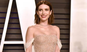 Emma Roberts At Oscars Party Wallpaper