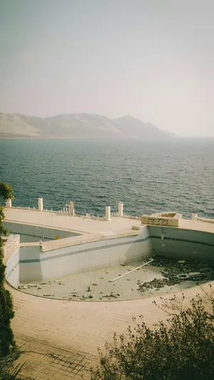 Empty Abandoned Pool Wallpaper