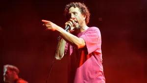 Energetic Performanceon Stage Wallpaper