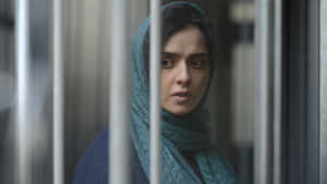 Energetic Salesman Marketing Products Wallpaper