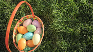 Enjoy A Bountiful Easter With This Delightful Easter Basket Wallpaper