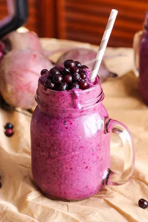 Enjoy A Refreshing Blueberry Smoothie To Kickstart Your Day! Wallpaper