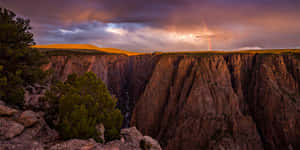 Enjoy Nature's Splendor At The Black Canyon Wallpaper