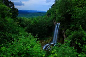 Enjoy The Beauty Of The Blue Ridge Mountains Wallpaper