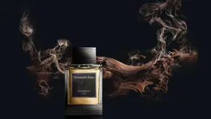 Enjoy The Fragrant Scent Of A Rich Floral Bouquet Wallpaper