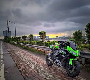 Enjoy The Thrill Of Riding With Kawasaki Desktop Wallpaper