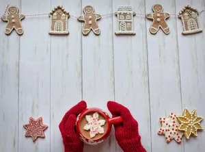 Enjoy The Warmth Of The Winter Season With A Cozy Desktop Background Wallpaper