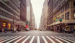 Enjoying New York City Street Scenes Wallpaper