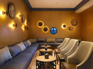 Enjoying The Fine Hospitality That Life Has To Offer. Wallpaper