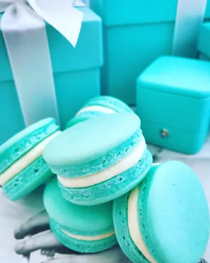 Enthralling Turquoise Blue Ocean Scenery Wallpaper