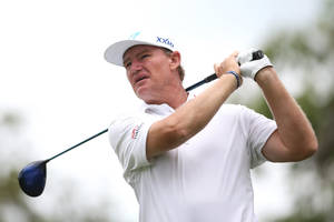 Ernie Els In White Wallpaper