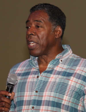 Ernie Hudson 1557 X 2022 Wallpaper