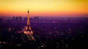 Escape To Paris This Valentine's Day! Wallpaper