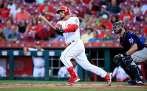 Eugenio Suarez Red And White Gear Wallpaper