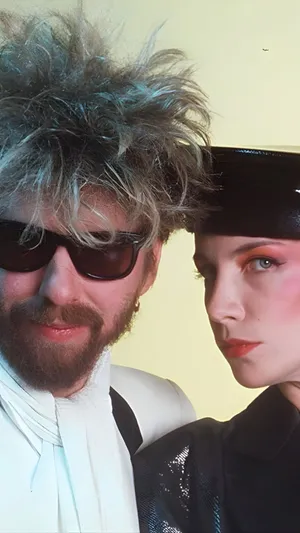 Eurythmics Iconic Duo Wallpaper