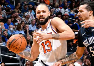 Evan Fournier Dribble New York Knicks Vs. Orland Magic Wallpaper