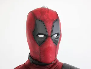 Exciting Deadpool Mask Wallpaper Wallpaper