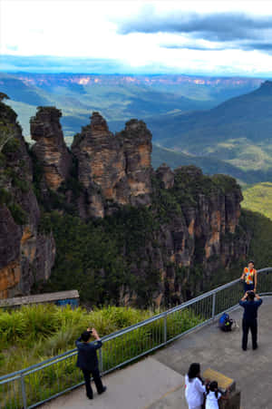 Exhale And Enjoy The Mesmerizing View Of The Beautiful Blue Mountains National Park. Wallpaper