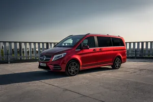 Exquisite Elegance - The Mercedes Benz V-class Wallpaper