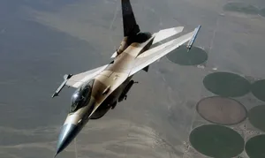 F16 Fighter Jet In Flight Wallpaper