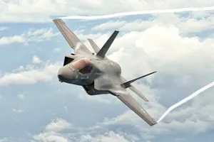 F35 Lightning I I In Flight Wallpaper