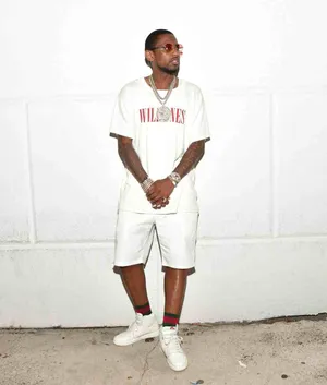 Fabolousin White Outfit Wallpaper