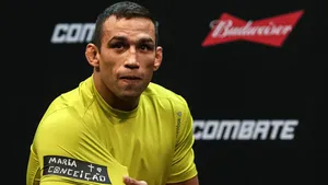 Fabricio Werdum Wearing Neon Yellow Shirt Wallpaper