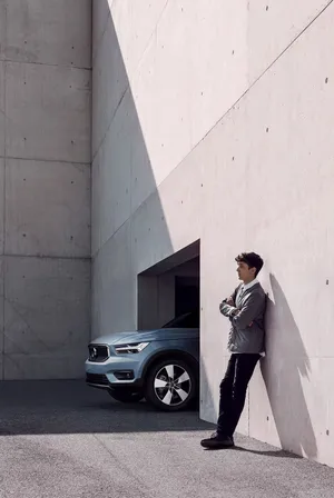 Family Road Trip With A Stylish Car Wallpaper