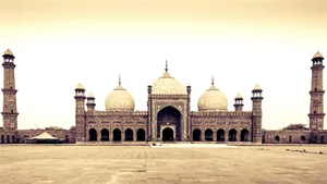 Famous Tahore Pakistan Wallpaper