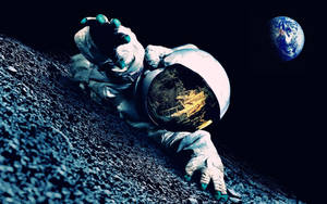 Fantastic Image Of Falling Spaceman Wallpaper