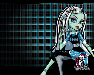 Fashionista Frankie Stein Comes To Life In This Monster High Wallpaper Wallpaper