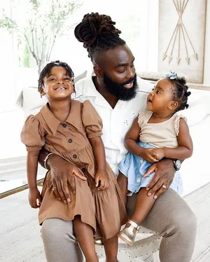 Fatherand Daughters Moment Wallpaper