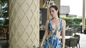 Fatima Bosch Fashion Style Wallpaper