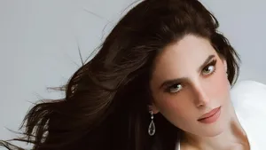 Fatima Bosch Profile Wallpaper