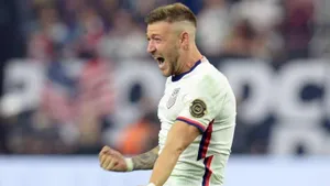 Fc Dallas Paul Arriola Celebratory Fist Pump Wallpaper