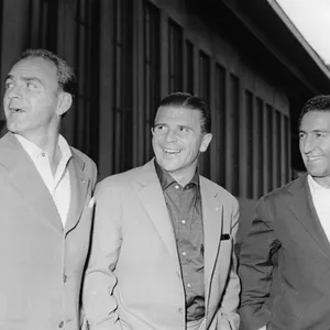 Ferenc Puskás And Real Madrid Teammates Wallpaper